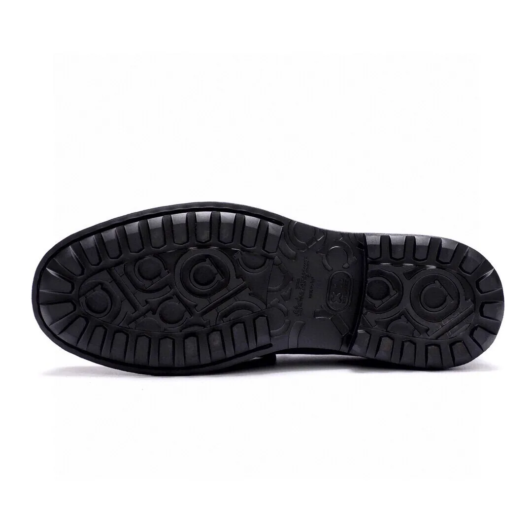 Men's shoes 💰520 💐[Ferragamo/Ferragamo] New 🐲Ferragamo* Ferragamo classic formal leather shoes! It is made of imported first-layer open-edge beaded cowhide leather upper + luxurious hardware buckle, and the inner layer is comfortable first-layer cowhide 🐂 leather lining! Original rubber outsole! Code number 38-44 (45🉑️customized)
